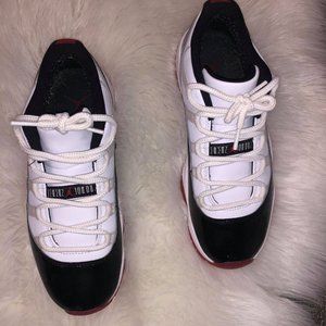 Jordan 11 Retro Low Concord Bred
